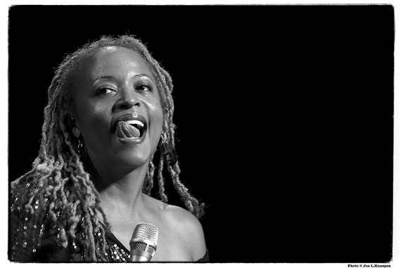 Cassandra Wilson02.jpg